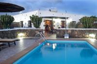 El Caserío de Güime Villa con Piscina Climatizada - B&B