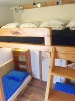 Appartamento con 2 Camere da Letto e Vista Piscina