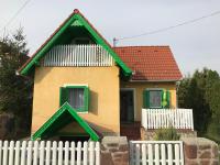 Arácsi házikó - B&B