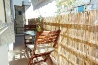 Central & Comfortable, 70m² Apt in Neos Kosmos - Bed and Breakfast