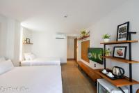 Deluxe Twin Room (1 Double Bed & 1 Single Bed)