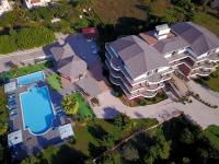 Junior Suite mit Poolblick (2 Erwachsene + 2 Kinder)