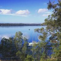 B&B Morisset East - SilverWaters Waterfront Accommodation - Bed and Breakfast Morisset East