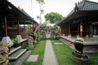 Awan Bali House - B&B Ubud