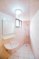 Chambre Familiale avec Salle de Bains