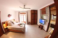 Camera Matrimoniale Deluxe con Balcone e Vista Mare