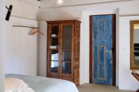 One-Bedroom Apartment with Patio