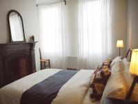 B&B Sheffield - Homely Serviced Apartments - Figtree - Bed and Breakfast Sheffield