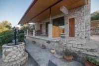 Nina's Olive House - B&B Marathiás