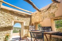 B&B Ágios Geórgios - Joy: Artist's Stone House With Countryside Views - Bed and Breakfast Ágios Geórgios