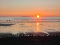 Lundy Lookout 5 minutes drive to beach Hot tub - Chambres d'hôtes Westward Ho!