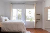 Studio Apartment with Sea View