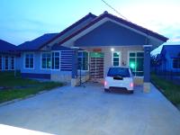 RizQin Homestay Bachok - B&B Bachok