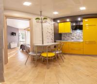 B&B Poltawa - Yellow Loft Luxury apartments with 2 bedrooms - Bed and Breakfast Poltawa