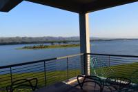 Puerto del Águila Departamentos sobre el Lago - The View Luxury Aparts - B&B