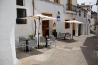 Hostal El Pozo - B&B