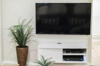 1BR Trendy Basement Apt with Laundry & Parking - Central Trendy - Chambres d’hôtes Dunning