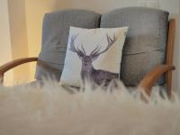 Apartment with Mountain View