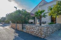 After All - Ferienwohnung Mandre