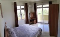 Apartment with Garden View