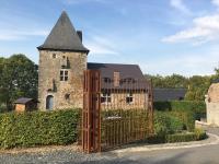 Les Confidences de Messire Sanglier, stylished guest houses - Chambres d’hôtes Beauraing