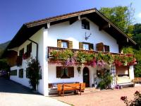 B&B Berchtesgaden - Haus Wiesenrand - Bed and Breakfast Berchtesgaden