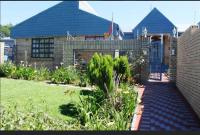 Obaa Sima Guest House - Bed and Breakfast Mthatha