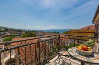 Apartment with Sea View and Balcony
