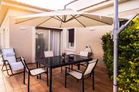 Appartamento con 3 Camere da Letto e Vista Mare