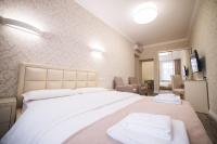 Apartment on Danyla Halytskogo Sqaure 2