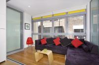 Little New York on Riley - Executive 1BR Darlinghurst Apartment with New York Laneway Feel - B&B Sydney