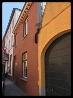 trendy house 5min from shoppingstreets - B&B