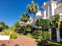AB Properties - Design Penthouse Duplex Marbella - 3 mn to Puerto Banus and Beach - Golden Mile - Pool and Tropical - Chambres d'hôtes Marbella