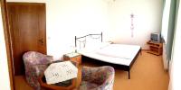 Family Room (2 Adults + 2 Children)