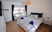 Apartment with Exterior Jacuzzi, Terrace and Sea View