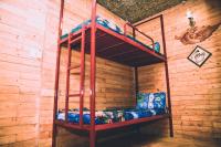 Posto Letto in Dormitorio Misto con 6 Letti