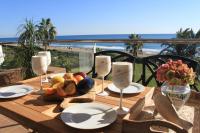 B&B Gavà - LUXURY GAVA BEACHFRONT APARTMENT BARCELONA - Bed and Breakfast Gavà