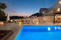 B&B Lindos - Lindos Villa Amara with Private Pool and Hot Tub - Bed and Breakfast Lindos