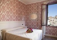 Suite Deluxe con Vista Canale