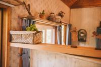 Camera Matrimoniale con Vista Giardino