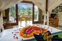 Deluxe Suite with Jungle View