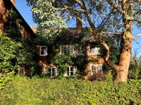 B&B Whitchurch - The Old Dower House - Bed and Breakfast Whitchurch