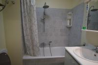 Appartamento con 2 Camere da Letto e Balcone