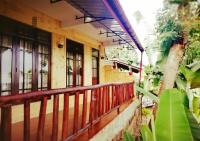 Wood Heart - B&B Ella Town