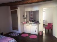 Chambre double avec terrasse - salle de bain privative et salon - 35m2