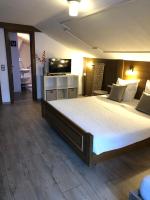 Doppelzimmer mit Balkon (2 Erwachsene + 1 Kind)