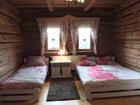 B&B Maków Podhalański - Chata Mioduszyna w Beskidach - drewniany dom z widokiem na Babią Górę - Bed and Breakfast Maków Podhalański