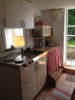 Studio in Garden (2p) - own Patio, Bathroom & Kitchenette
