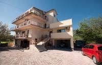Apartmani Ivan - Bed and Breakfast