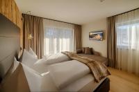 Deluxe Two-Bedroom Apartment with Terrace and Balcony